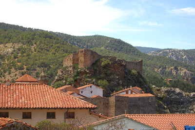 Castillo de Linares de Mora Imagen 1